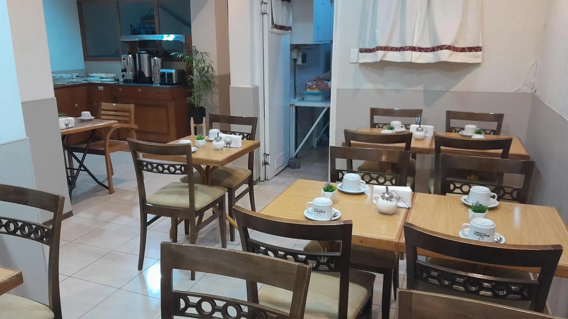 Hotel Petit 门多萨